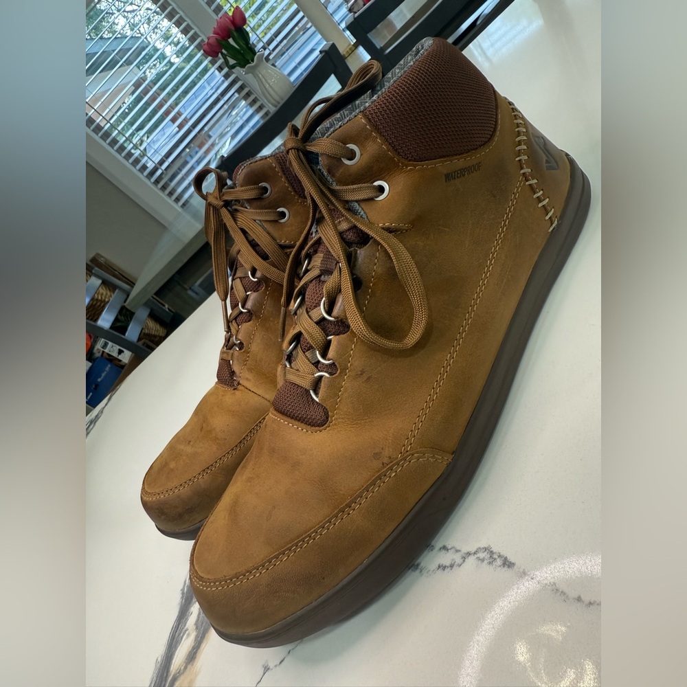 Forsake Phil Mid Men’s Waterproof Sneaker Boots Size 11.5
